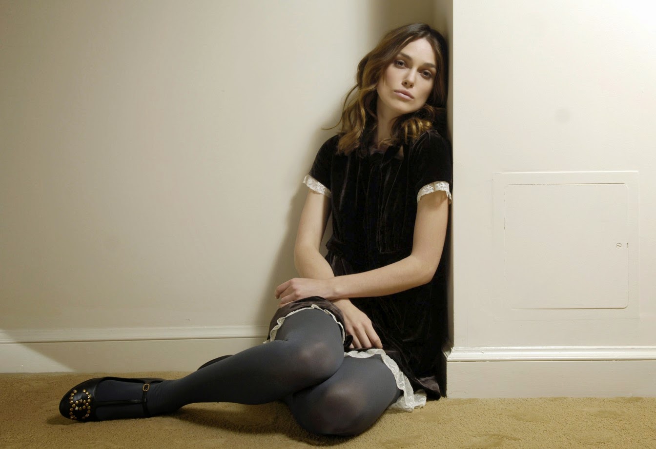 Celebrity Legs And Feet In Tights Keira Knightley S Legs And Feet In